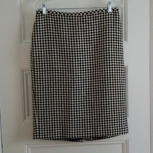 Loft  wool/polyester skirt